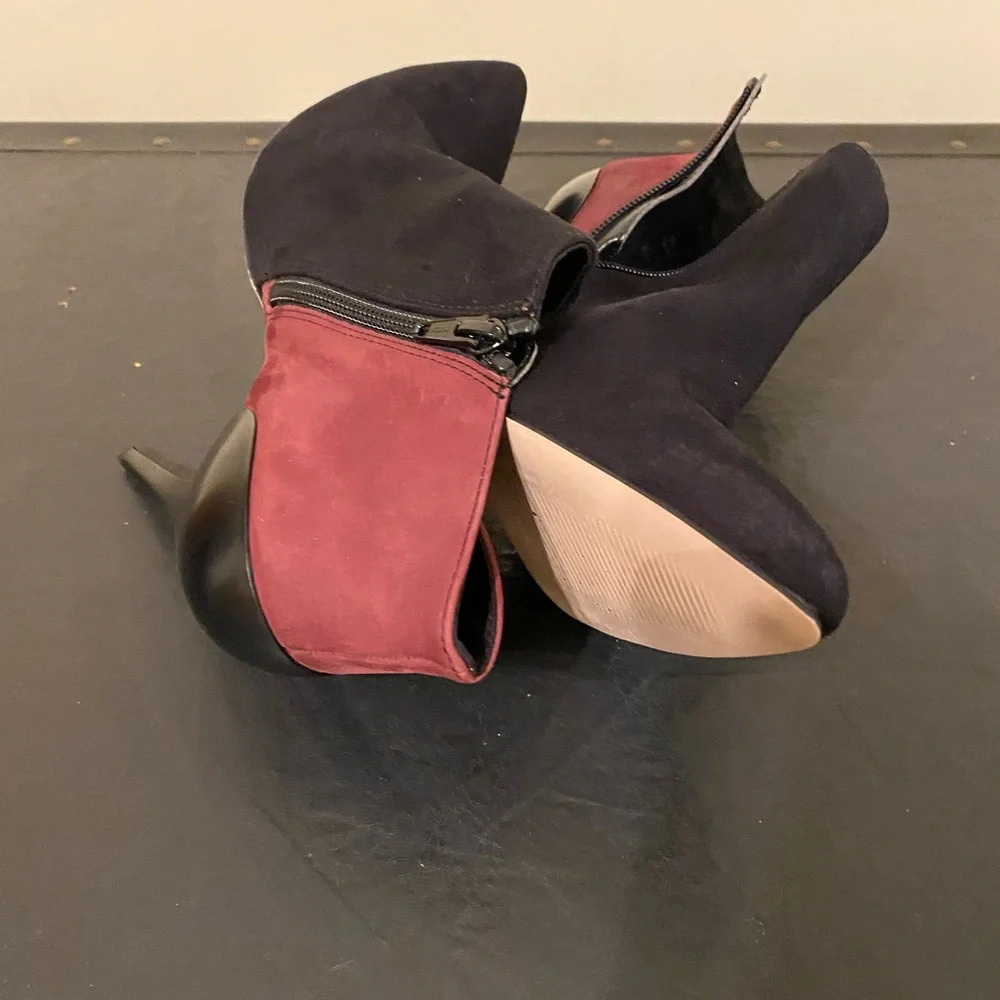 Aldo Women’s Pointed Toe Leather Ankle Booties Size 8 Black/Burgundy. - Picture 8 of 12